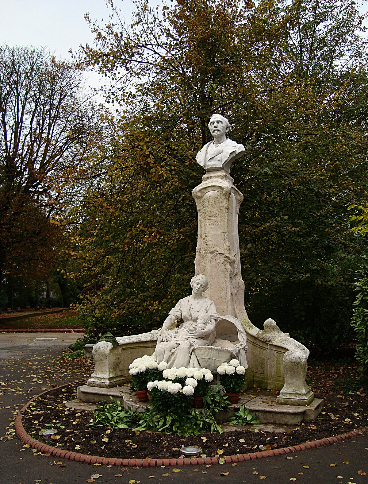 inconnu monument alexandre desrousseaux